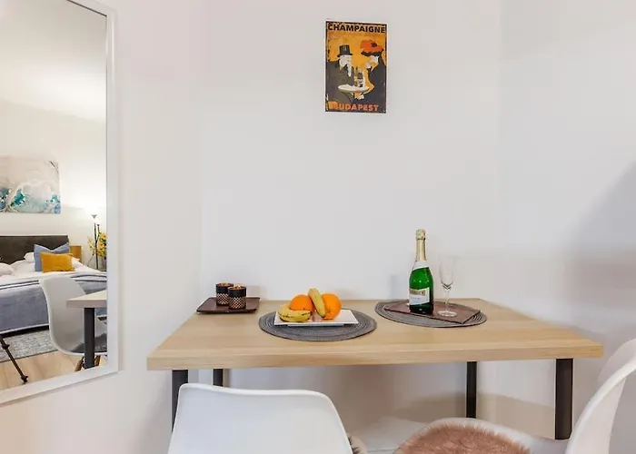 Urbannest - Super Cozy By Nw Budapeste