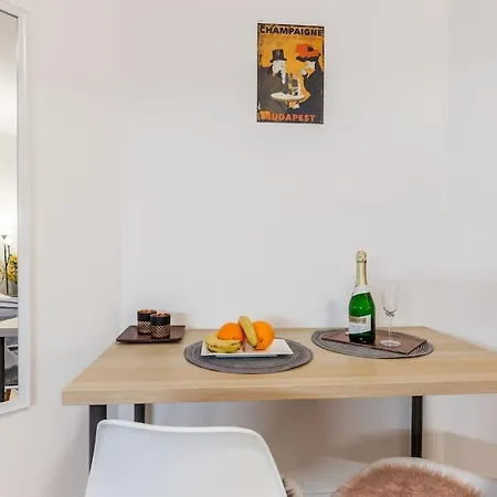Urbannest - Super Cozy By Nw Boedapest